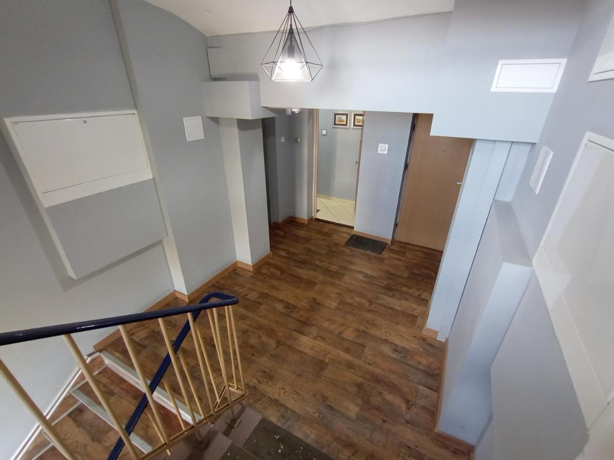 Apartament Venge -Cale Mieszkanie 46M2 Na Wylacznosc - Z Jedna Sypialnia I Jednym Sypialno-Salonem -3 Pietro Bez Windy- Rezerwacja Bez Karty Kredytowej-Klimatyzacja-Netflix-2 Lozeczka Dzieciece- Bezplatny Parking Publiczny Vratislav Exteriér fotografie