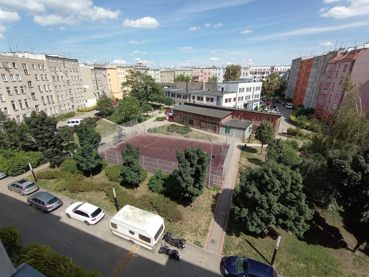 Apartament Venge -Cale Mieszkanie 46M2 Na Wylacznosc - Z Jedna Sypialnia I Jednym Sypialno-Salonem -3 Pietro Bez Windy- Rezerwacja Bez Karty Kredytowej-Klimatyzacja-Netflix-2 Lozeczka Dzieciece- Bezplatny Parking Publiczny Vratislav Exteriér fotografie
