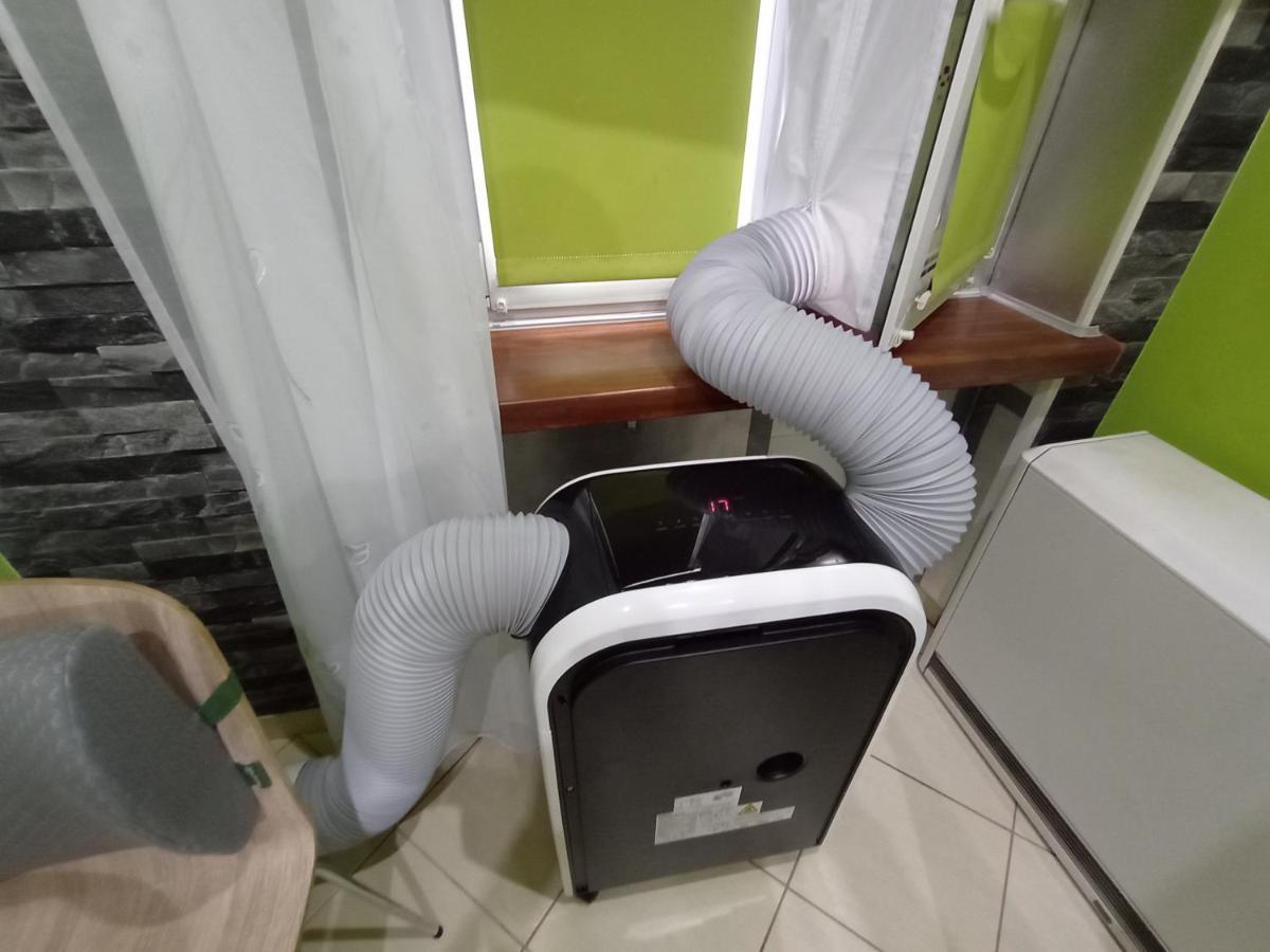 Apartament Venge -Cale Mieszkanie 46M2 Na Wylacznosc - Z Jedna Sypialnia I Jednym Sypialno-Salonem -3 Pietro Bez Windy- Rezerwacja Bez Karty Kredytowej-Klimatyzacja-Netflix-2 Lozeczka Dzieciece- Bezplatny Parking Publiczny Vratislav Exteriér fotografie