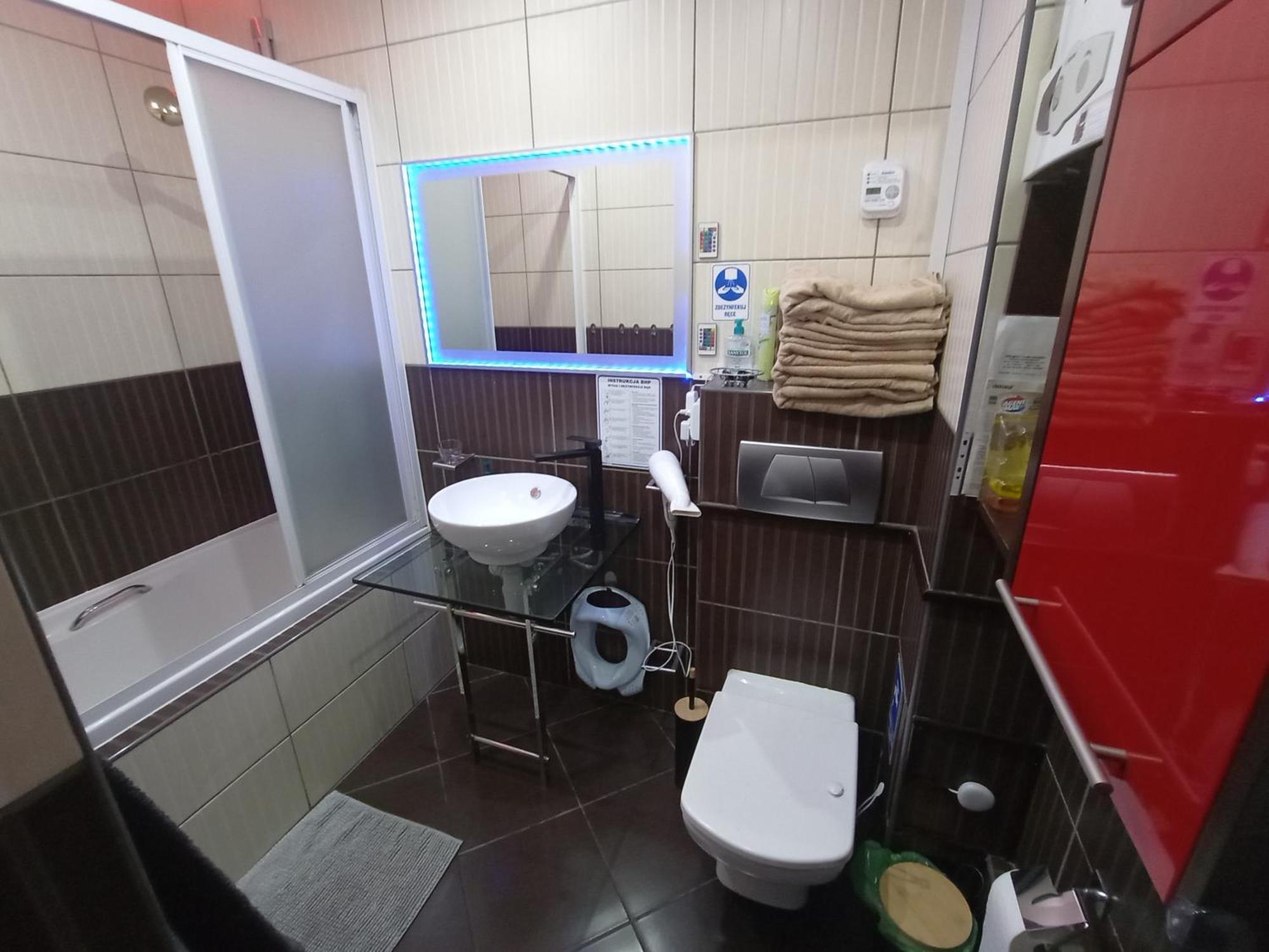 Apartament Venge -Cale Mieszkanie 46M2 Na Wylacznosc - Z Jedna Sypialnia I Jednym Sypialno-Salonem -3 Pietro Bez Windy- Rezerwacja Bez Karty Kredytowej-Klimatyzacja-Netflix-2 Lozeczka Dzieciece- Bezplatny Parking Publiczny Vratislav Exteriér fotografie
